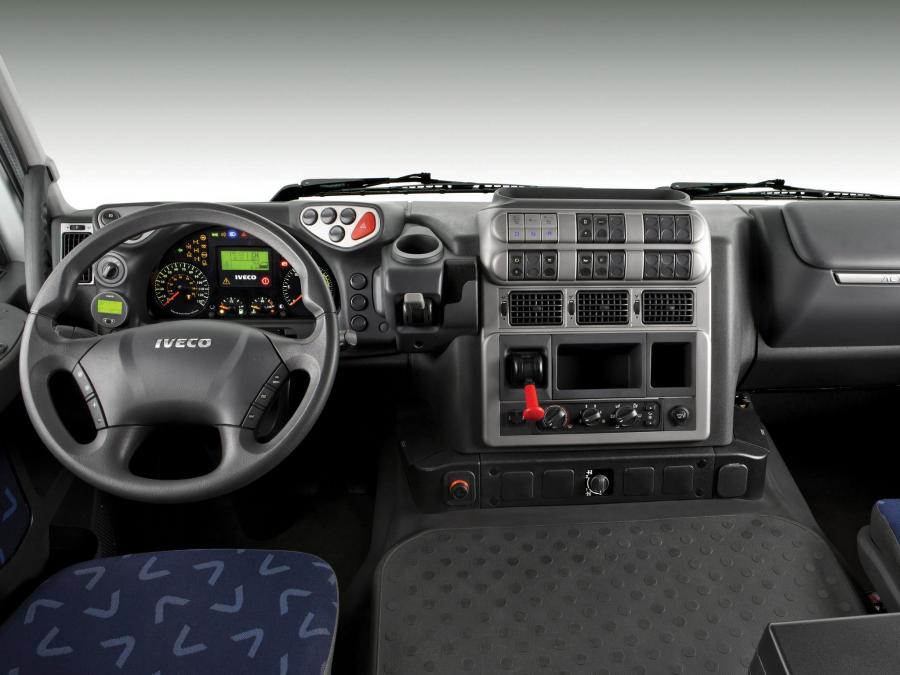  Iveco Stralis NR460 6x4 2010 года  (фото 7 из 13)